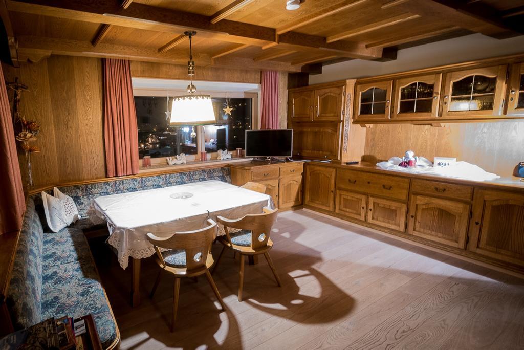 Haus Schennach Apartment Mayrhofen Room photo