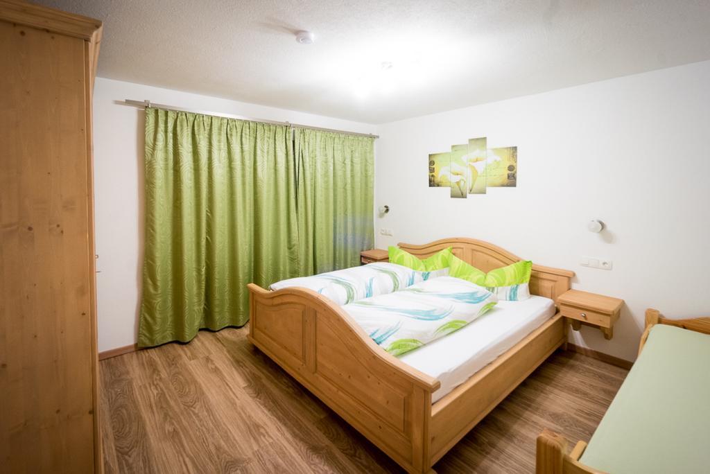 Haus Schennach Apartment Mayrhofen Room photo